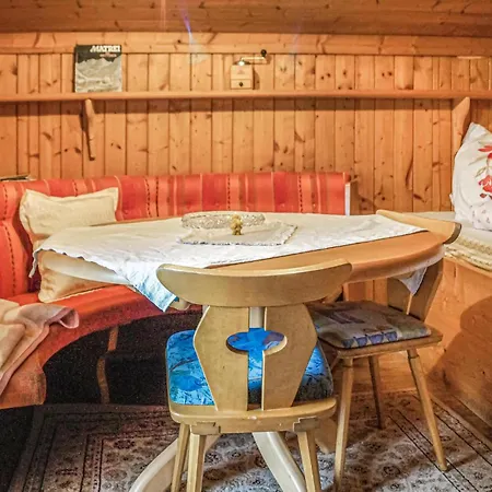 1 Bedroom Cozy In Apartman Hinterburg